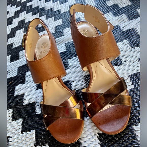 Isola Luciana Heel - Picture 4 of 4